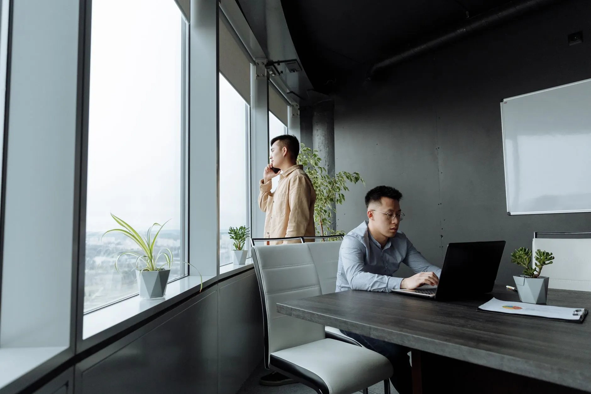 麦子科技集成电路型号参数对比分析：从选型到应用的关键指标解读