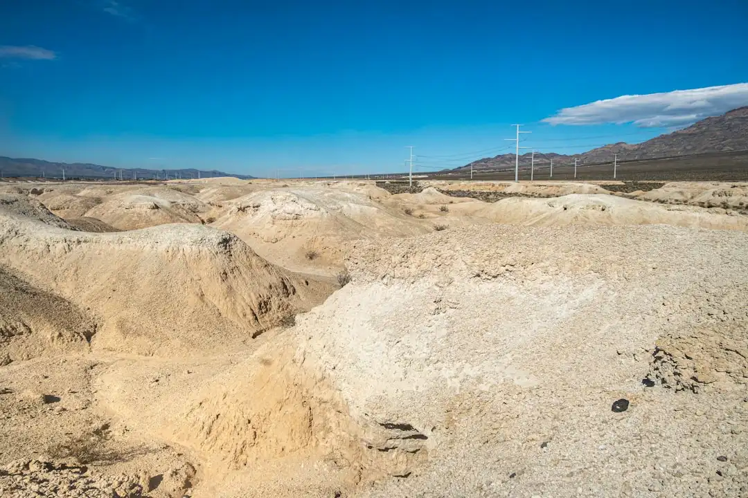 2024年集成电路市场趋势与深圳电子元器件供应链优化策略